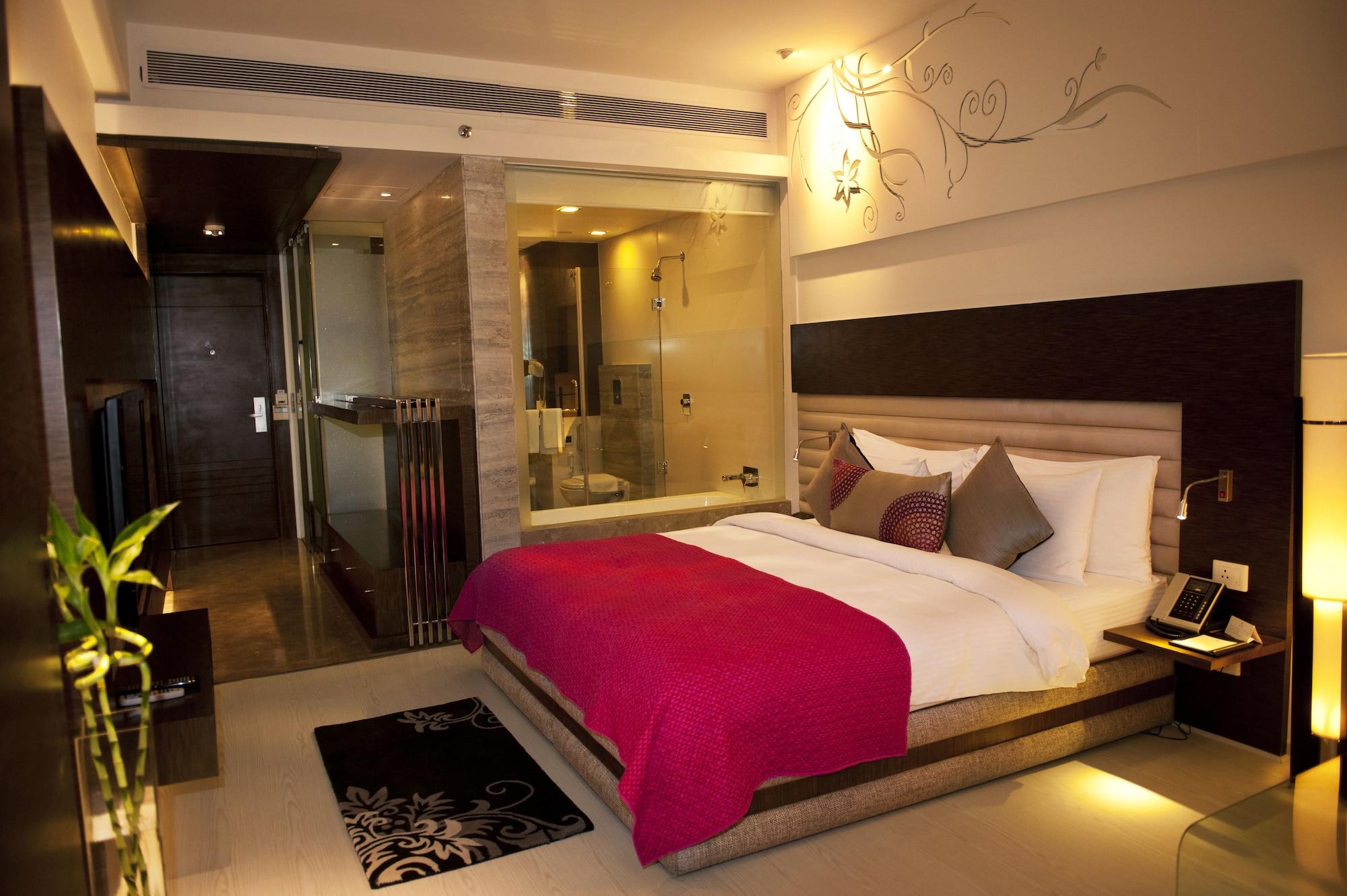Maya Hotel Chandīgarh Extérieur photo