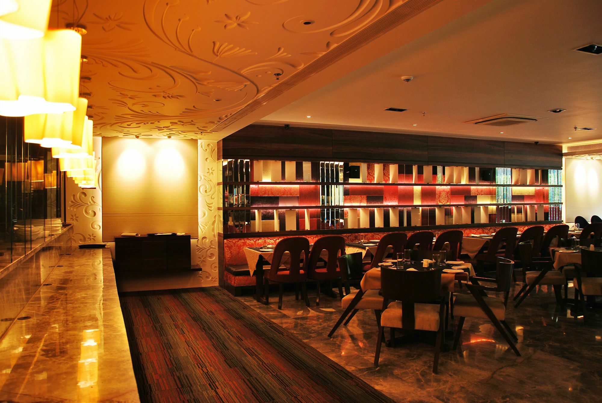 Maya Hotel Chandīgarh Extérieur photo