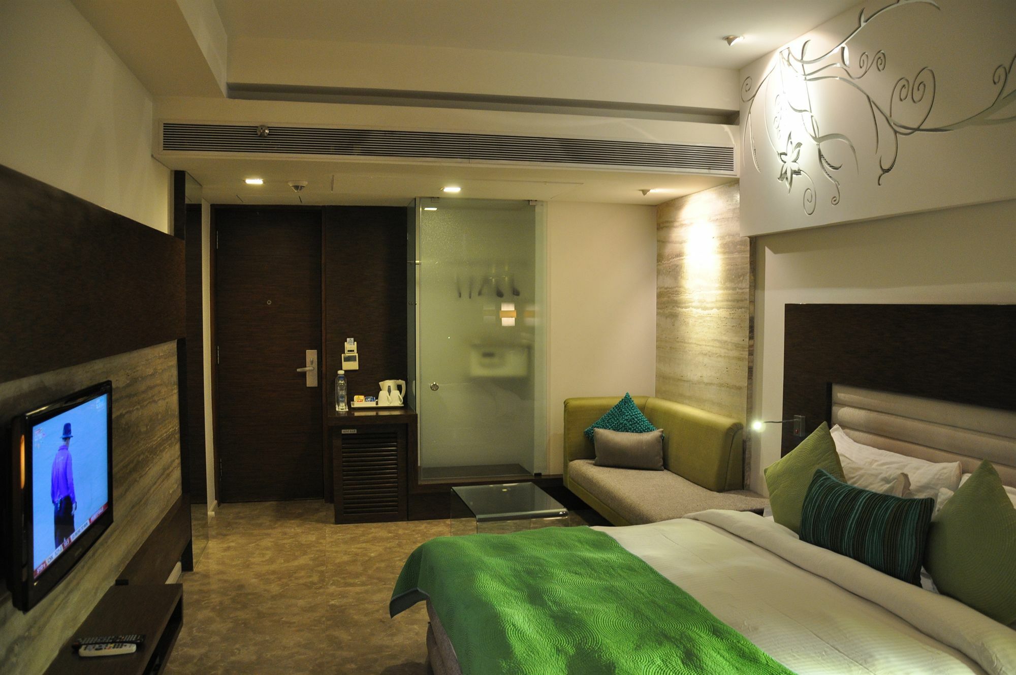 Maya Hotel Chandīgarh Extérieur photo