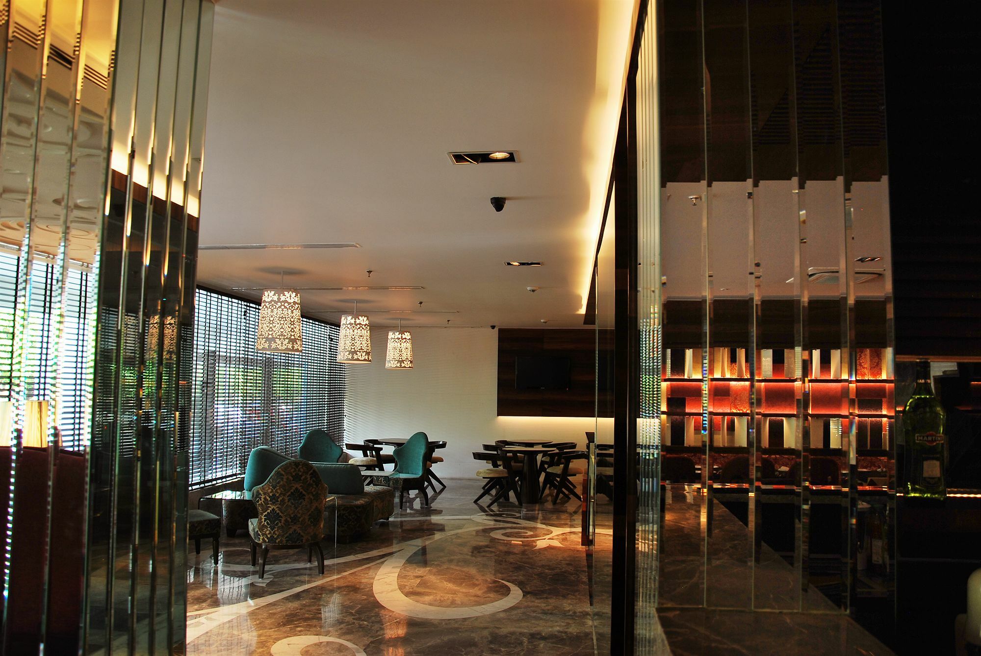 Maya Hotel Chandīgarh Extérieur photo